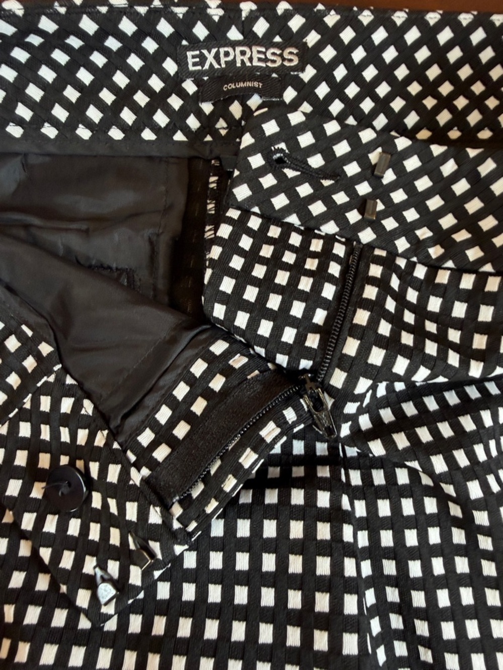 Express Black and White Checkered Pants - Picture 3 of 8